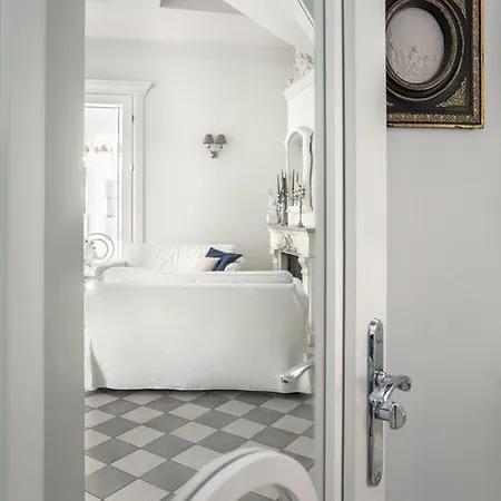 Luxury In Old City