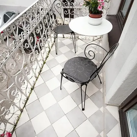 Luxury In Old City *