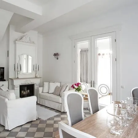Luxury In Old City