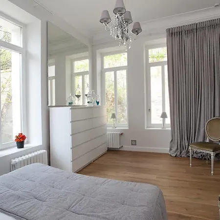 Luxury In Old City